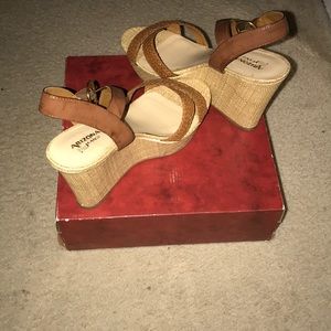Wedge sandals